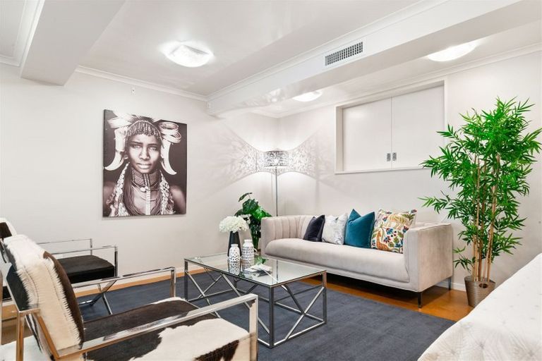 Photo of property in 131 Waimumu Road, Massey, Auckland, 0614