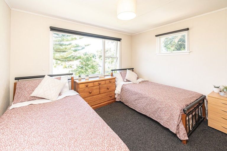 Photo of property in 24 Burns Street, Tawhero, Whanganui, 4501