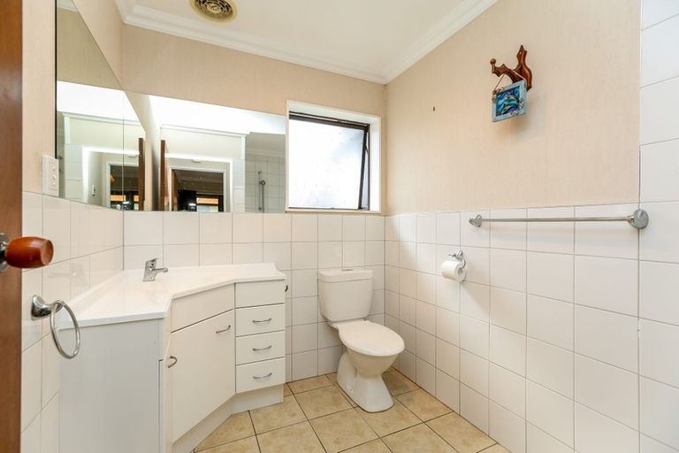 Photo of property in 4/6 Holsworthy Road, Lower Vogeltown, New Plymouth, 4310