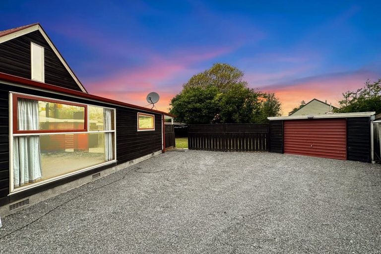 Photo of property in 351 Sawyers Arms Road, Harewood, Christchurch, 8051