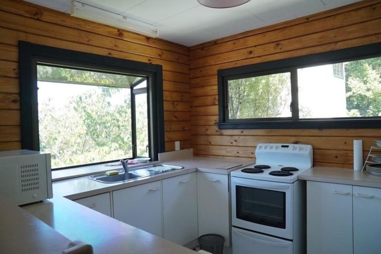 Photo of property in 35 Makara Road, Karori, Wellington, 6012