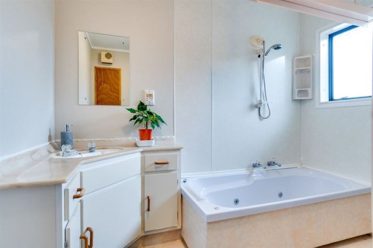 Photo of property in 7 Thurley Place, Bay View, Napier, 4104