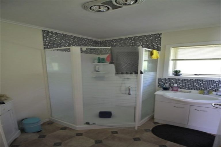 Photo of property in 32 Kowhai Street, Hamilton Lake, Hamilton, 3204