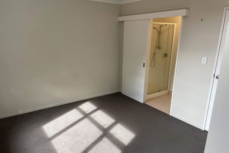 Photo of property in 146d Aro Street, Aro Valley, Wellington, 6021