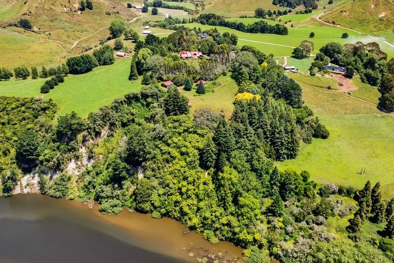 Photo of property in 505 Aorere Road, Ararata, Eltham, 4399