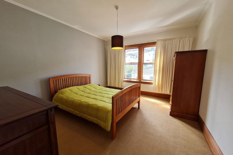 Photo of property in 6 Porritt Avenue, Mount Victoria, Wellington, 6011