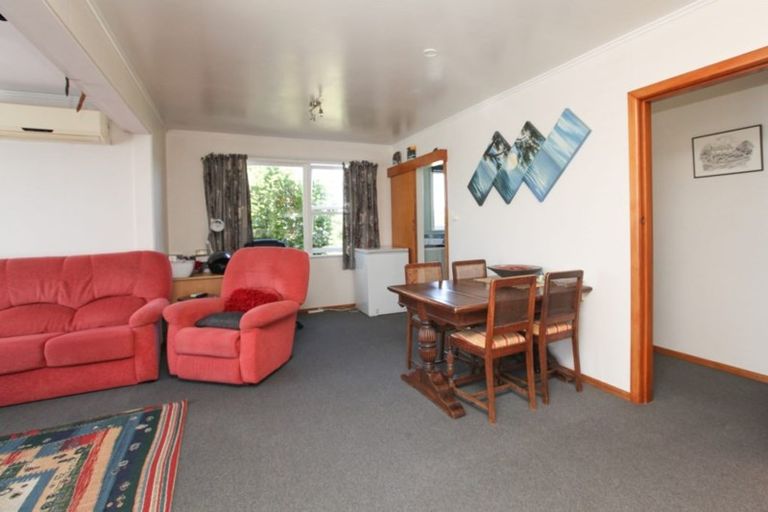 Photo of property in 106 Mount View Road, Melville, Hamilton, 3206