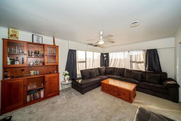 Photo of property in 73 Fantham Street, Hawera, 4610