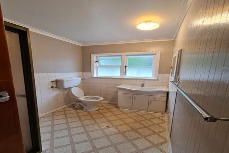 Photo of property in 2/62 Gibbons Street, Ebdentown, Upper Hutt, 5018