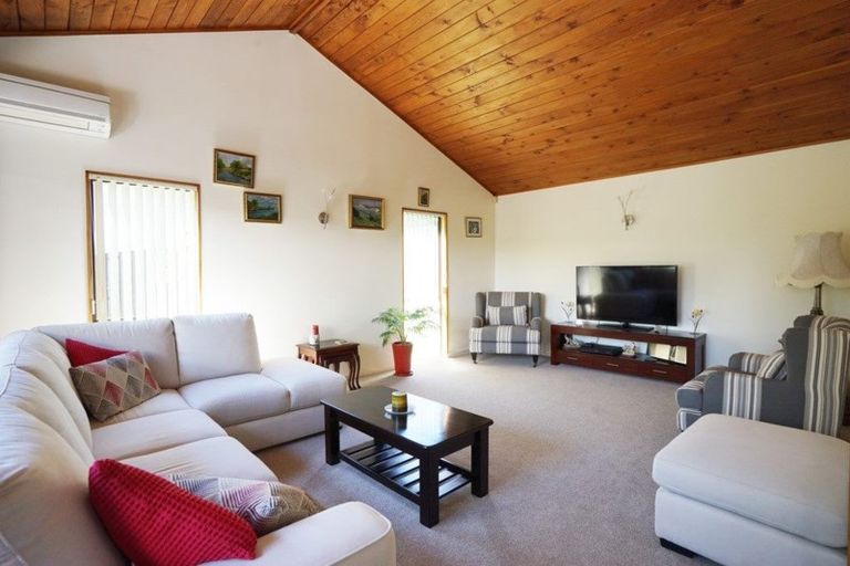 Photo of property in 1/7 Aorangi Place, Birkenhead, Auckland, 0626