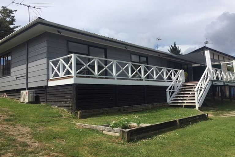 Photo of property in 12 Glendawn Place, Bayview, Auckland, 0629