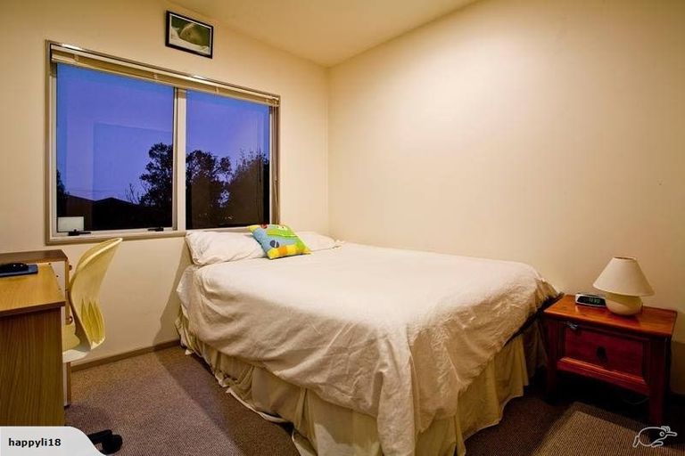 Photo of property in 15a Sycamore Drive, Sunnynook, Auckland, 0620