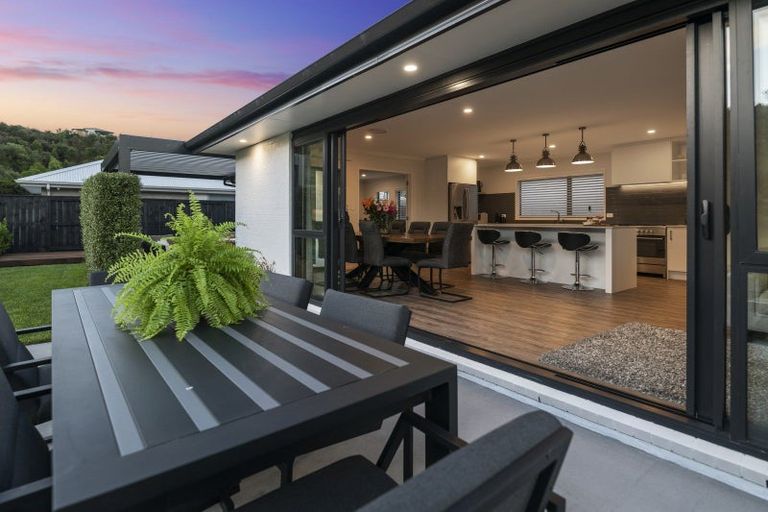 Photo of property in 84 Pakanga Grove, Pyes Pa, Tauranga, 3112