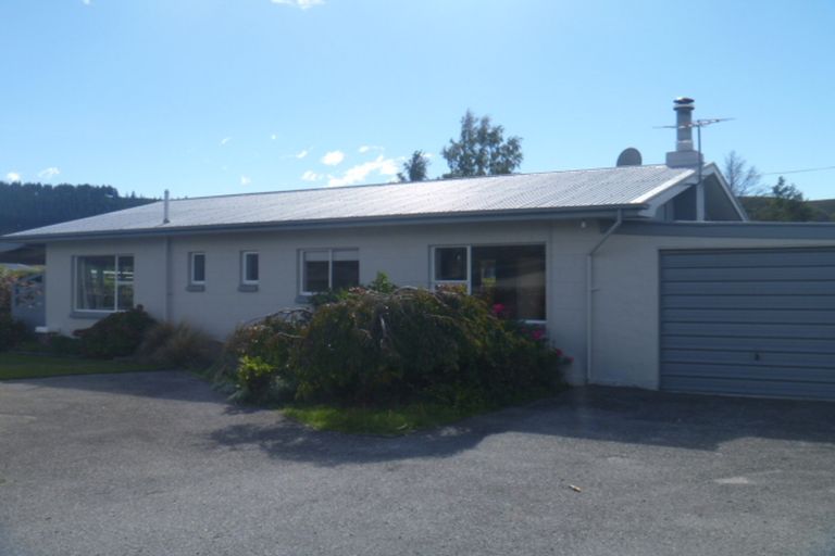 Photo of property in 10 Orchard Street, Clyde, 9330