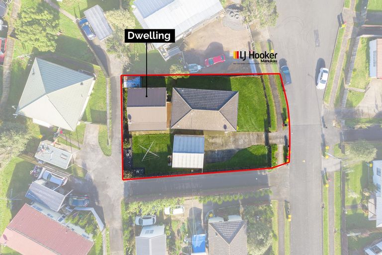 Photo of property in 18 Dungarvon Place, Clendon Park, Auckland, 2103