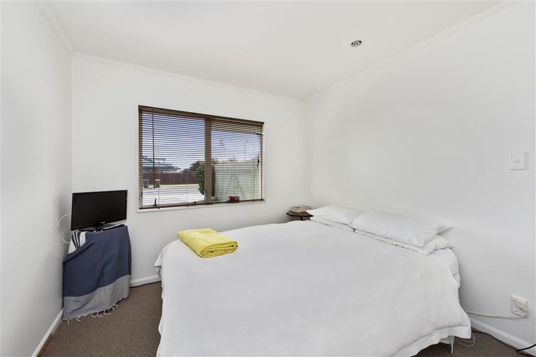 Photo of property in 25 Kane Road, Papamoa Beach, Papamoa, 3118