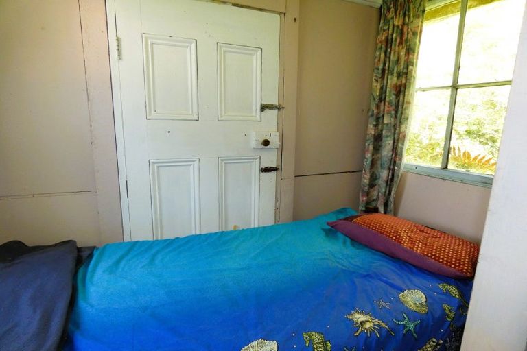 Photo of property in 72 Snodgrass Road, Westport, 7892