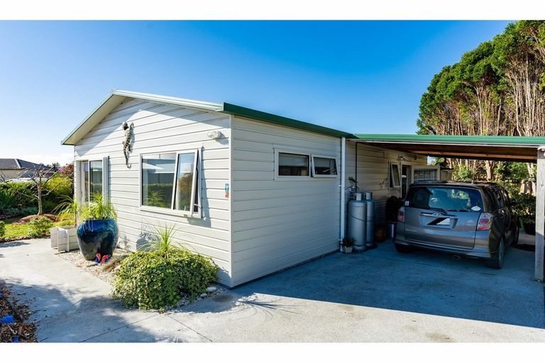 Photo of property in 9 Herons Lane, Mangawhai, 0505