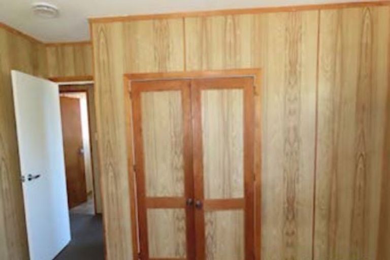 Photo of property in 3 Blue Way, Glendene, Auckland, 0602