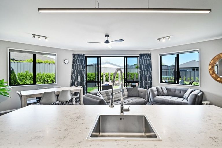 Photo of property in 12 Begley Place, Frimley, Hastings, 4120