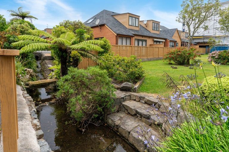 Photo of property in 29 Futuna Close, Karori, Wellington, 6012