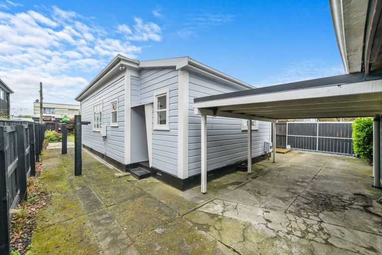 Photo of property in 99 Whites Line East, Waiwhetu, Lower Hutt, 5010