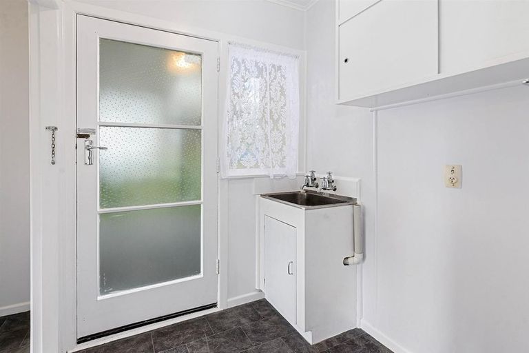 Photo of property in 6 Delphi Place, Sunnybrook, Rotorua, 3015