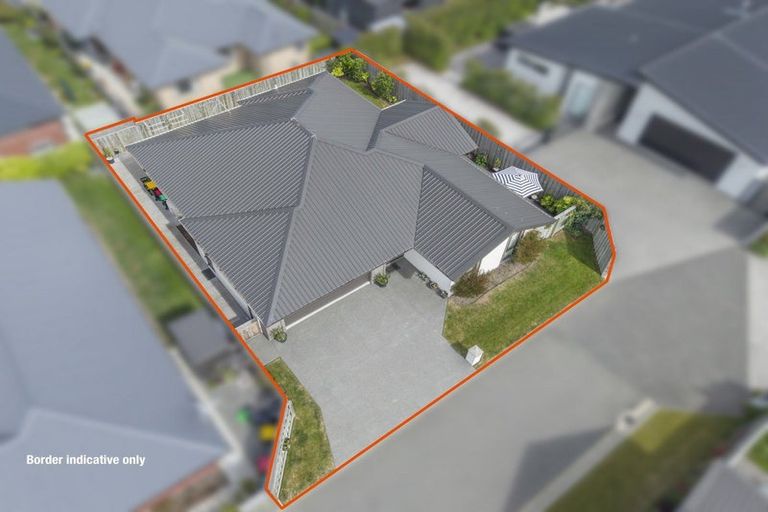 Photo of property in 15 Grey View Grove, Rangiora, 7400