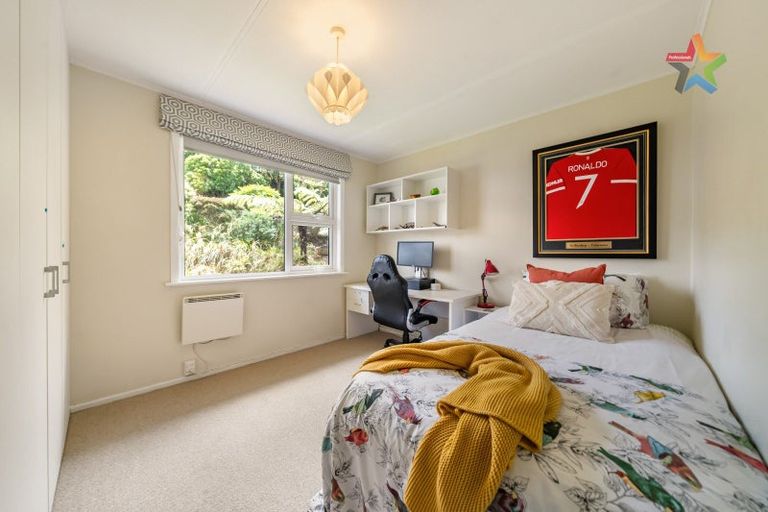 Photo of property in 239 Dowse Drive, Maungaraki, Lower Hutt, 5010