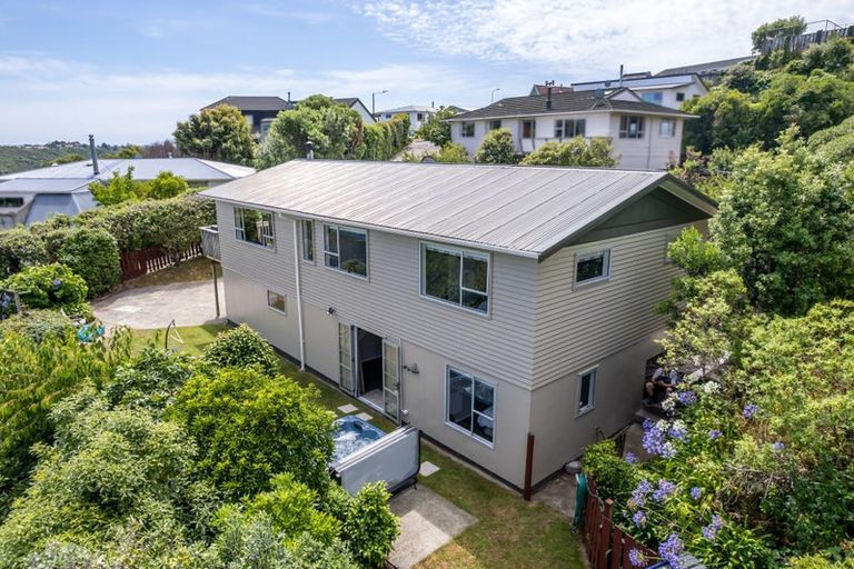 Photo of property in 11 Moray Place, Papakowhai, Porirua, 5024