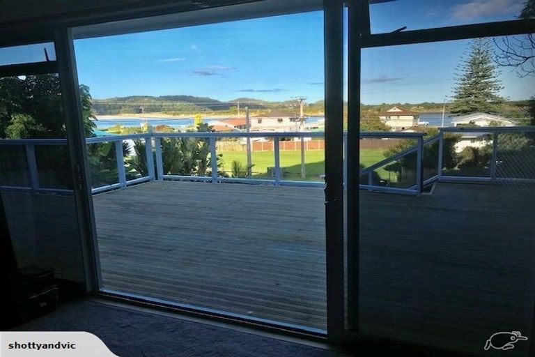 Photo of property in 12 Pine Road, Ngunguru, Whangarei, 0173