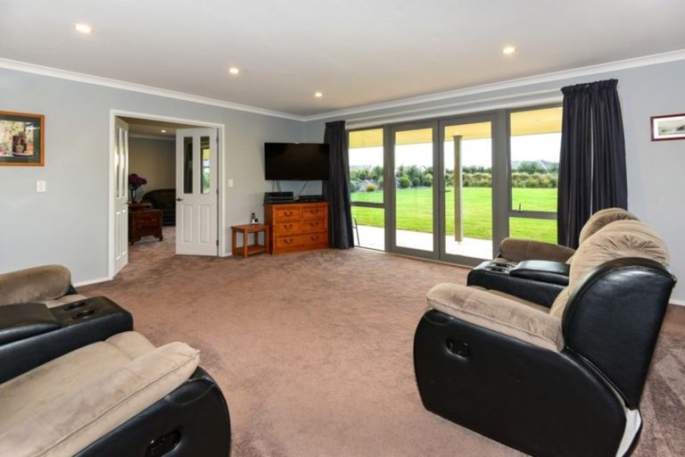 Photo of property in 5 Landsborough Drive, Darfield, 7571