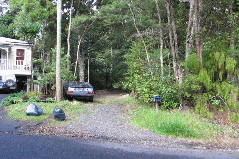 Photo of property in 20 Taraire Road, Titirangi, Auckland, 0604
