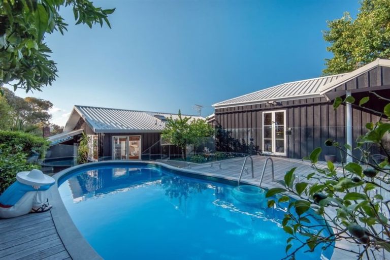 Photo of property in 2 Manurere Avenue, Takapuna, Auckland, 0622