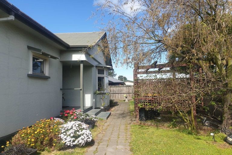 Photo of property in 22 Brynley Street, Hornby, Christchurch, 8042