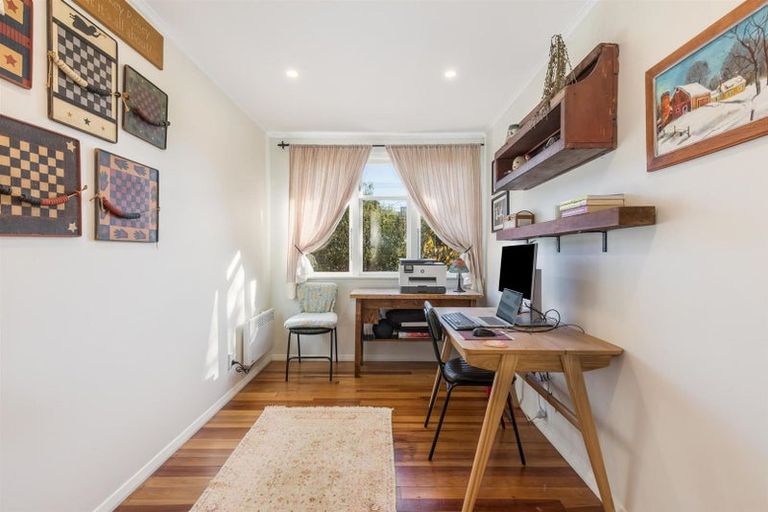 Photo of property in 2 Moult Street, Titahi Bay, Porirua, 5022