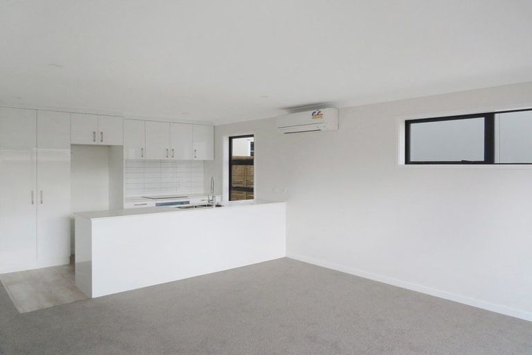 Photo of property in 90b Cambridge Terrace, Waterloo, Lower Hutt, 5011