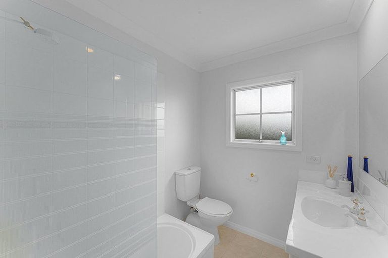 Photo of property in 4 Wentwood Place, Torbay, Auckland, 0630