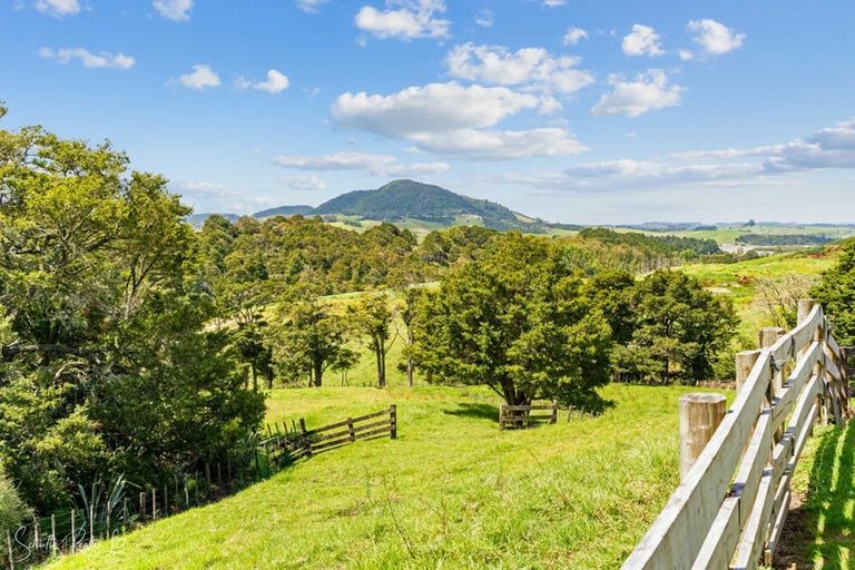 Photo of property in 5 Judd Road, Maungaturoto, 0520