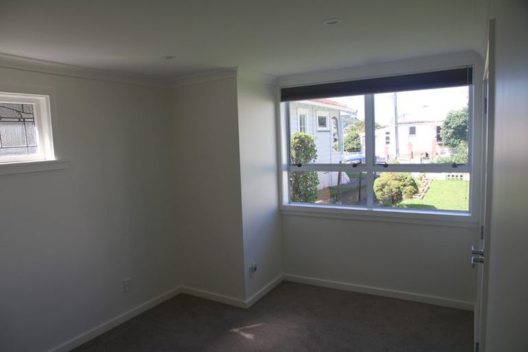 Photo of property in 36 Tamar Street, Island Bay, Wellington, 6023