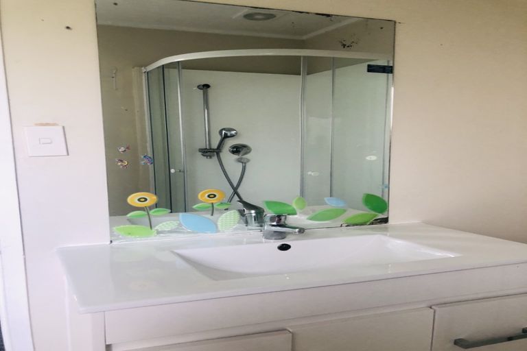 Photo of property in 5 Jontue Place, Clover Park, Auckland, 2019