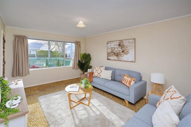 Photo of property in 2/16 Oxley Avenue, St Albans, Christchurch, 8014