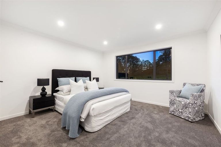 Photo of property in 3 Ridgelea Road, Long Bay, Albany, 0792