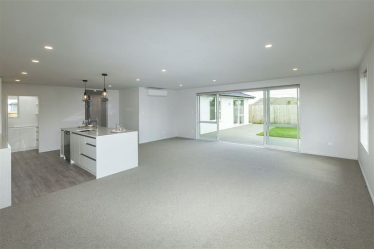 Photo of property in 59 Rannoch Drive, Broomfield, Christchurch, 8042