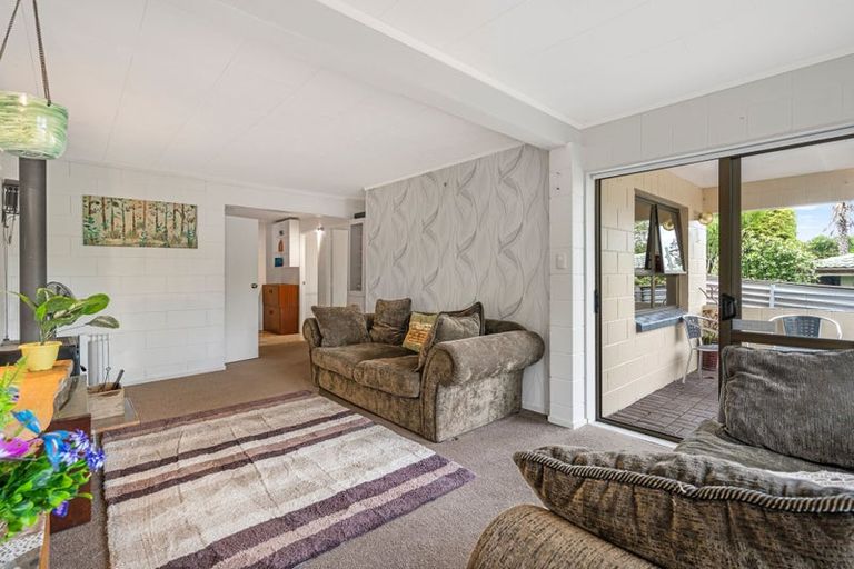 Photo of property in 2a Takahe Street, Tikipunga, Whangarei, 0112