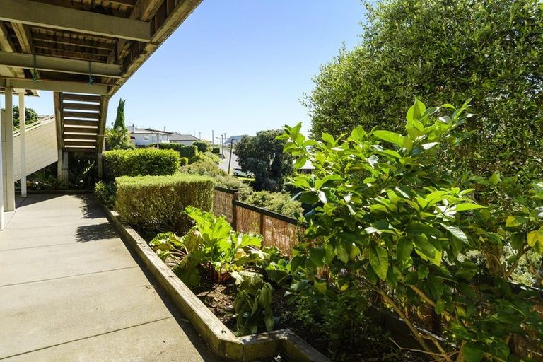 Photo of property in 42 Whitaker Street, Otumoetai, Tauranga, 3110