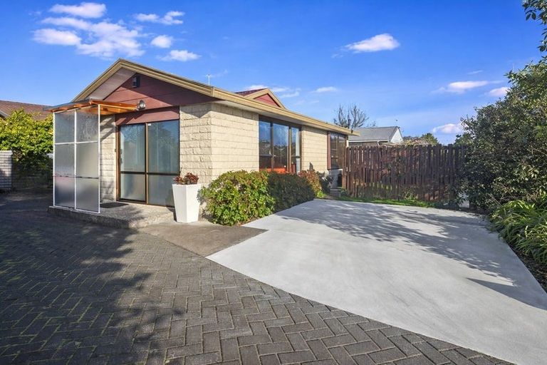 Photo of property in 1/292 Greers Road, Bishopdale, Christchurch, 8053