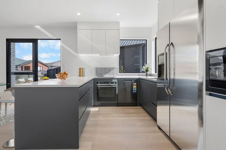 Photo of property in 4 Zadar Street, Kumeu, 0810