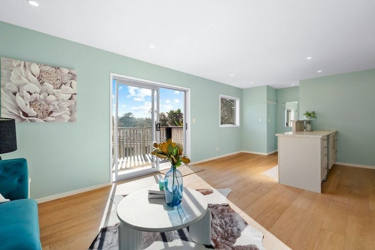 Photo of property in 63 Awaruku Road, Torbay, Auckland, 0630