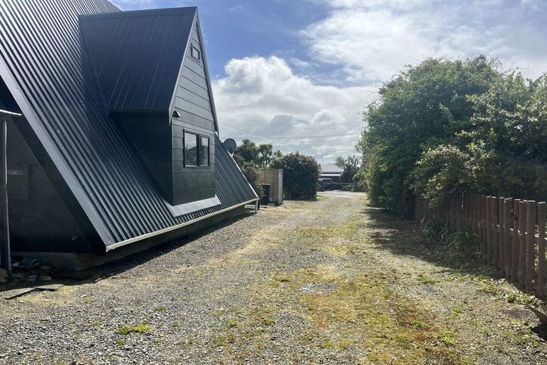 Photo of property in 24 Moana Street, Riverton/aparima, Riverton, 9822